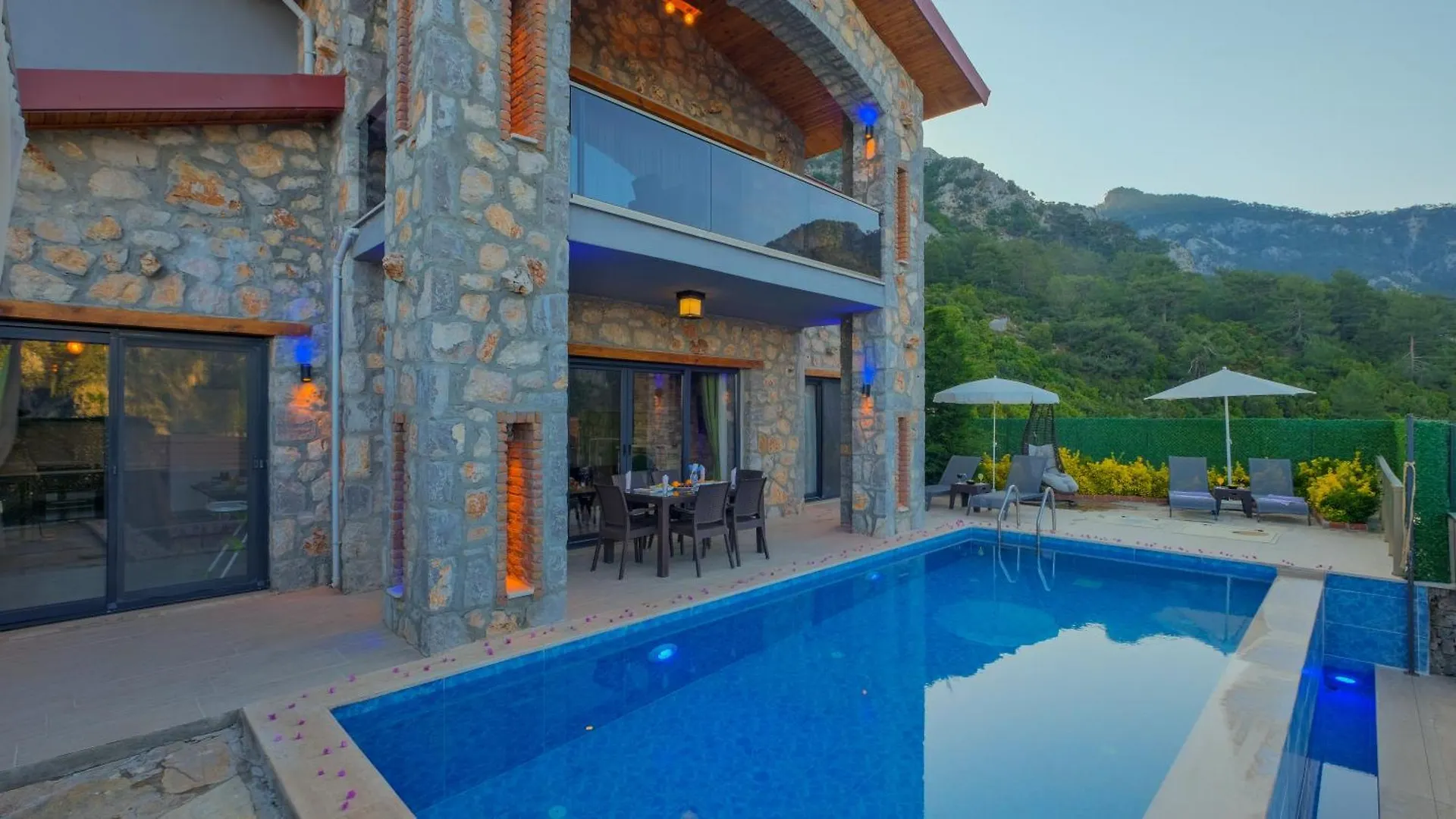 Villa Valya Evi Karaagac