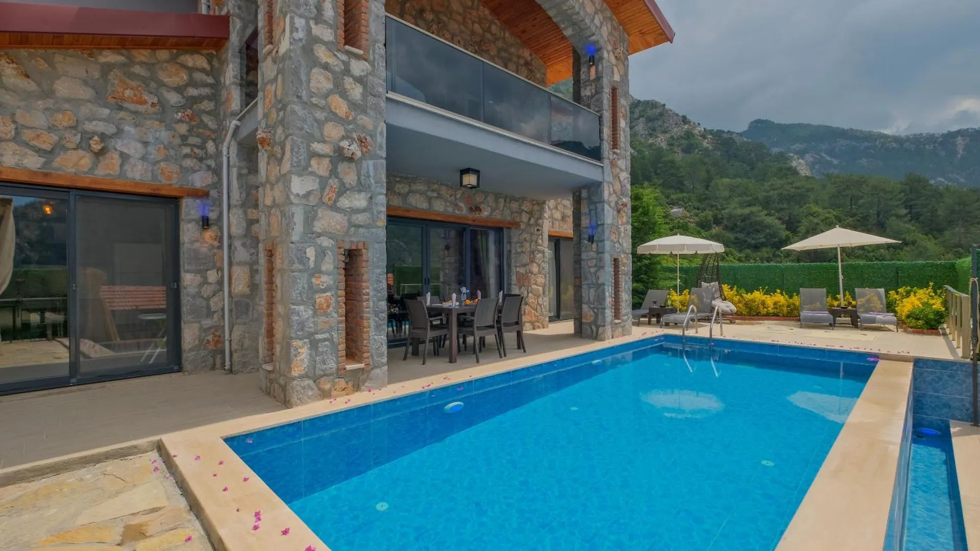 Villa Valya Evi Karaagac